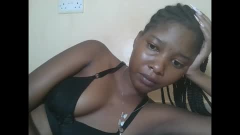 Snapshot of hotbabbee chatting on 03-04-26, 04:18 love online show from 03-04-26, 04:18