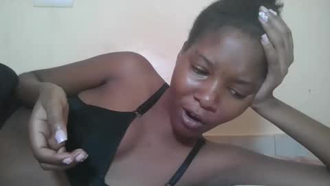 Snapshot of hotbabbee chatting on 03-05-26, 08:54 love online show from 03-05-26, 08:54