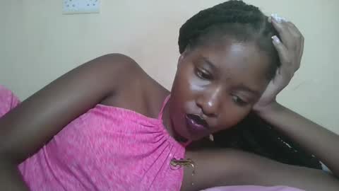 Snapshot of hotbabbee chatting on 03-09-26, 06:50 love online show from 03-09-26, 06:50