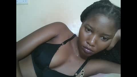 Snapshot of hotbabbee chatting on 03-13-26, 02:29 love online show from 03-13-26, 02:29