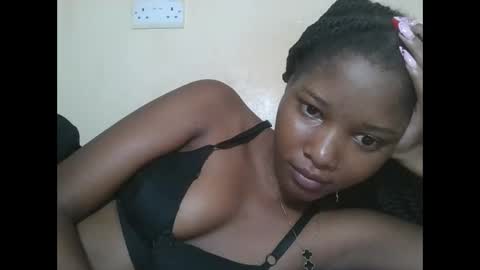 Snapshot of hotbabbee chatting on 03-28-26, 02:44 love online show from 03-28-26, 02:44