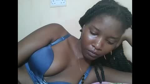 Snapshot of hotbabbee chatting on 03-30-26, 04:30 love online show from 03-30-26, 04:30