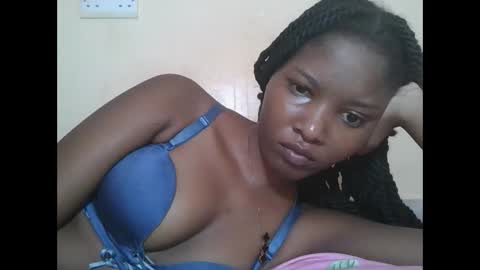 Snapshot of hotbabbee chatting on 03-31-26, 04:35 love online show from 03-31-26, 04:35