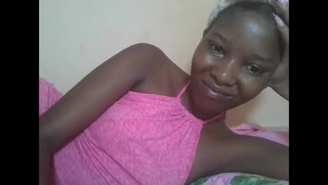 Snapshot of hotbabbee chatting on 04-06-26, 04:32 love online show from 04-06-26, 04:32