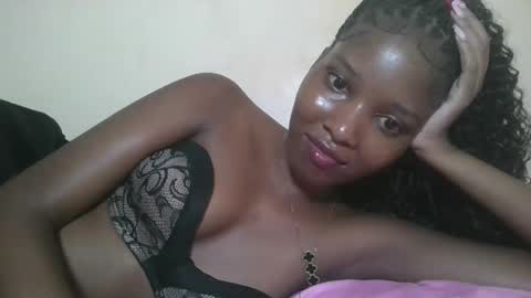 Snapshot of hotbabbee chatting on 04-07-26, 06:30 love online show from 04-07-26, 06:30