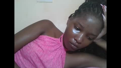 Snapshot of hotbabbee chatting on 04-08-26, 08:14 love online show from 04-08-26, 08:14