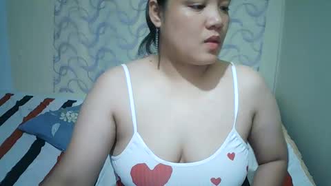 Snapshot of hotbabymomma chatting on 02-24-25, 09:53 Lynn online show from 02-24-25, 09:53