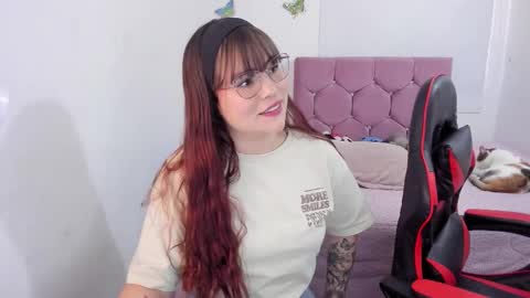 Snapshot of hotbbcwife chatting on 11-29-25, 09:07 lesly and ander online show from 11-29-25, 09:07