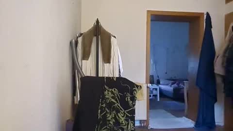 Betty Bellucci online show from 10-24-25, 06:43