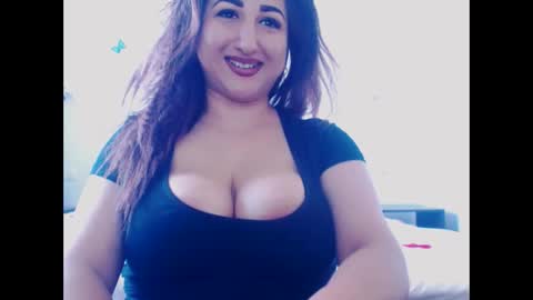 Snapshot of hotboobsmaya chatting on 09-13-25, 08:47 hotboobsmaya online show from 09-13-25, 08:47