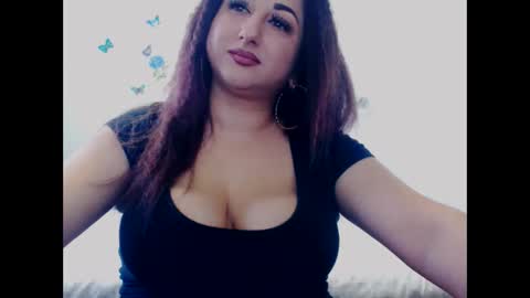 Snapshot of hotboobsmaya chatting on 09-17-25, 07:43 hotboobsmaya online show from 09-17-25, 07:43