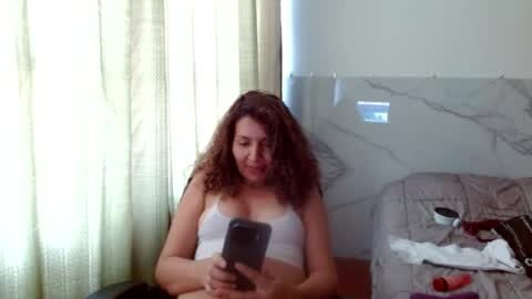 Snapshot of hotboyhunter02 chatting on 08-07-26, 06:21 Anai wiss online show from 08-07-26, 06:21