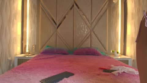 hotcouple_222 online show from 02-26-26, 07:40