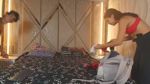 hotcouple_222 online show from 05-31-26, 01:18