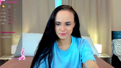 Snapshot of hotdevilsss chatting on 02-25-25, 02:14 SWEET DEVILS PUSSY online show from 02-25-25, 02:14