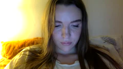 Snapshot of hoteffy chatting on 11-03-25, 09:16 effy online show from 11-03-25, 09:16