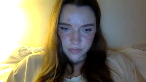 Snapshot of hoteffy chatting on 12-16-25, 10:37 effy online show from 12-16-25, 10:37