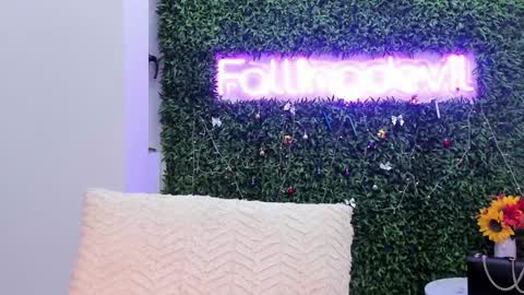 Snapshot of hotfallingdevil chatting on 12-22-25, 06:10 hotfallingdevil online show from 12-22-25, 06:10