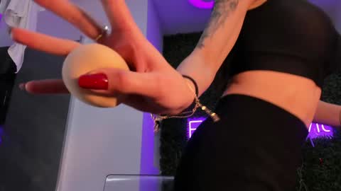 Snapshot of hotfallingdevil chatting on 02-02-26, 05:39 hotfallingdevil online show from 02-02-26, 05:39