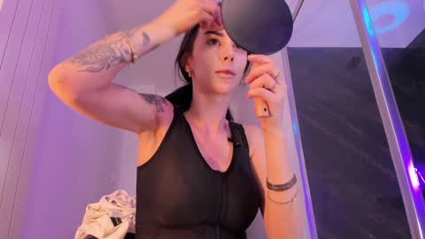 hotfallingdevil online show from 03-04-26, 05:24