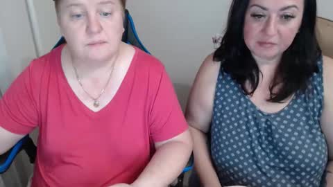 Snapshot of hotfiremommy chatting on 10-05-25, 07:34 LimonkaFire online show from 10-05-25, 07:34