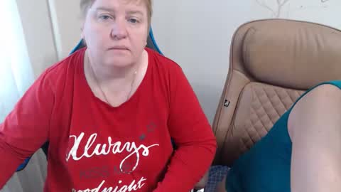 Snapshot of hotfiremommy chatting on 10-09-25, 07:50 LimonkaFire online show from 10-09-25, 07:50