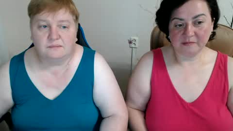 Snapshot of hotfiremommy chatting on 06-17-26, 06:53 LimonkaFire online show from 06-17-26, 06:53