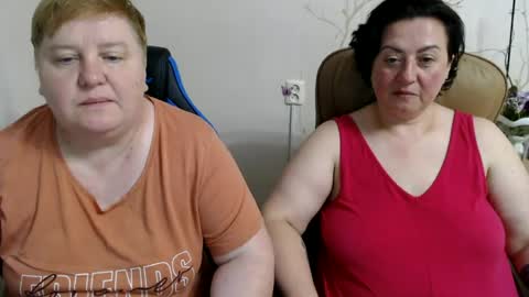 Snapshot of hotfiremommy chatting on 06-20-26, 08:33 LimonkaFire online show from 06-20-26, 08:33