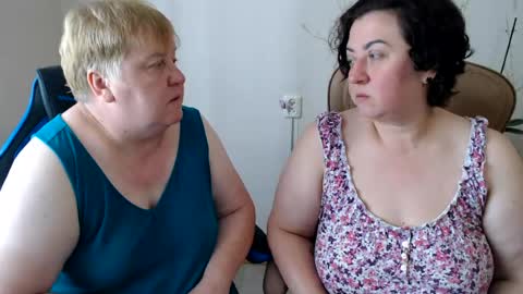 Snapshot of hotfiremommy chatting on 07-09-26, 08:29 LimonkaFire online show from 07-09-26, 08:29