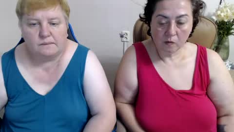 Snapshot of hotfiremommy chatting on 07-14-26, 06:24 LimonkaFire online show from 07-14-26, 06:24