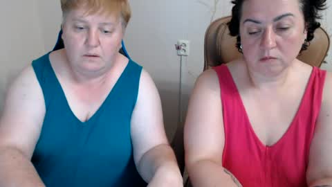 Snapshot of hotfiremommy chatting on 07-15-26, 06:57 LimonkaFire online show from 07-15-26, 06:57
