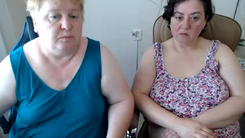 Snapshot of hotfiremommy chatting on 07-16-26, 11:05 LimonkaFire online show from 07-16-26, 11:05