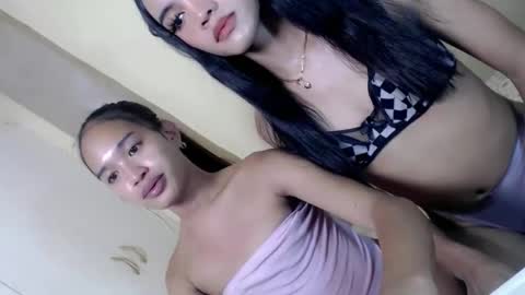 Snapshot of hotfuckingbella chatting on 05-29-26, 05:27 hotfuckingbella online show from 05-29-26, 05:27