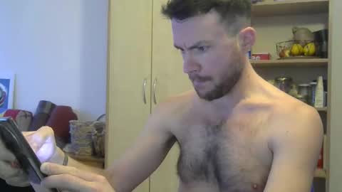 Le jardinier sexy online show from 03-08-26, 05:28