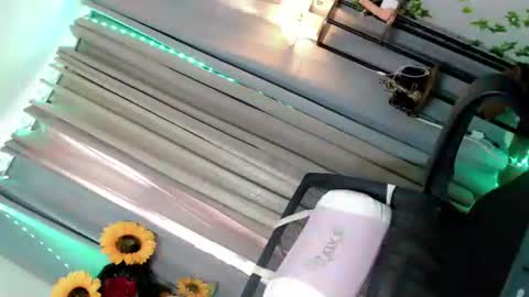 hotgirl_krisxx online show from 10-30-25, 06:04