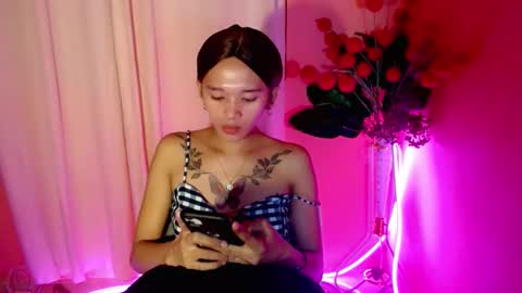 Snapshot of hotgirlronaxx chatting on 11-10-25, 02:38 hotgirlronaxx online show from 11-10-25, 02:38