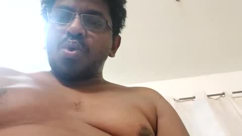 hotgluteus4321 online show from 05-15-26, 09:00