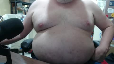 Snapshot of hotgrandpa594u chatting on 09-14-25, 04:39 hotgrandpa594u online show from 09-14-25, 04:39