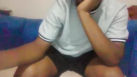 hotguyy001 online show from 09-20-25, 03:18