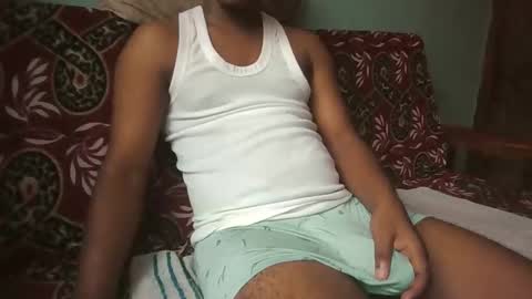 hotguyy001 online show from 02-08-26, 09:13