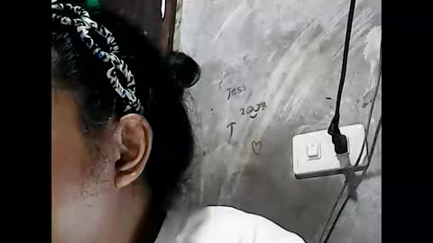 Snapshot of hothadjiee chatting on 10-10-25, 09:30 hardfuckerxxxxx online show from 10-10-25, 09:30