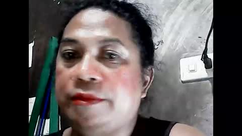 Snapshot of hothadjiee chatting on 10-17-25, 09:12 hardfuckerxxxxx online show from 10-17-25, 09:12