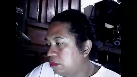 Snapshot of hothadjiee chatting on 10-28-25, 09:28 hardfuckerxxxxx online show from 10-28-25, 09:28