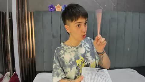 hannah online show from 02-06-26, 02:05