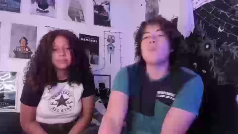 Sam and Nico online show from 09-09-25, 02:05