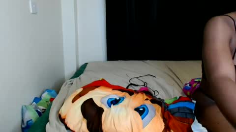 Snapshot of hotie_vive chatting on 07-15-26, 01:44 Hotie vives online show from 07-15-26, 01:44