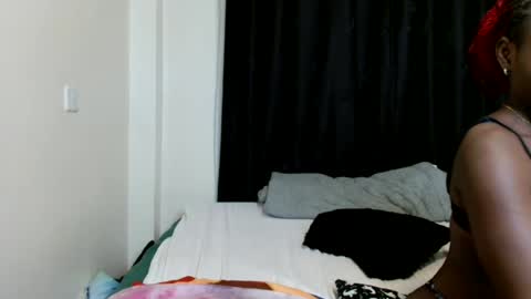 Snapshot of hotie_vive chatting on 07-22-26, 06:43 Hotie vives online show from 07-22-26, 06:43