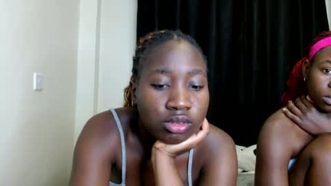 Snapshot of hotie_vive chatting on 07-24-26, 02:09 Hotie vives online show from 07-24-26, 02:09