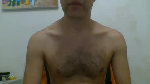 hottitan  twitter Marianoshcam online show from 10-02-25, 09:44