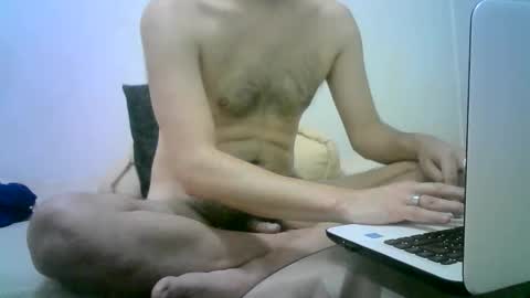hottitan  twitter Marianoshcam online show from 05-31-26, 03:41